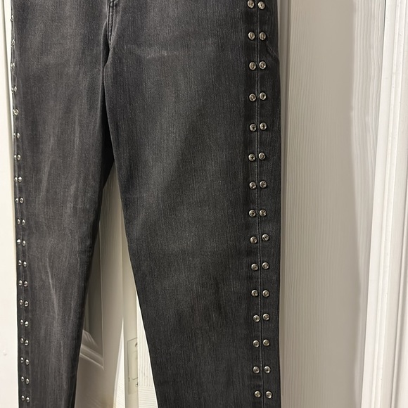 Black skinny jeans with studs - Picture 11 of 13